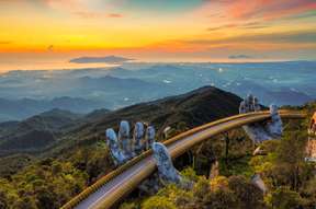 Ba Na Hills and Golden Bridge Small Group Day Tour from Hoi An