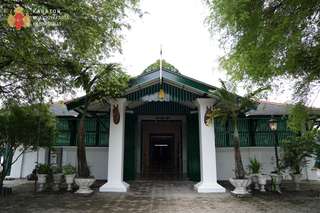 Kagungan Dalem Museum Wahanarata (Museum Kereta Keraton)