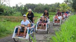 Naik Becak di Bali  ( dari Kampung menuju Hutan Kera Sangeh), Rp 220.000
