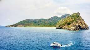 Tai & Bay Canh Island Hopping Speedboat Tour 