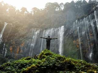 Tur Tumpak Sewu, Goa Tetes dan Telaga Biru by DMB INDONESIA, Rp 125.000