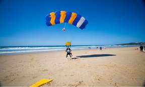 Noosa Tandem Skydive up to 13,000ft Weekend