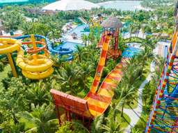 VinWonders Ha Noi Water Park Tickets