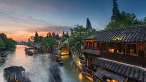 Hangzhou Day Tour of Wuzhen Water Town and Jinghang Grand Canal