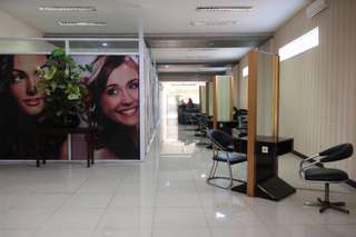 Escode Salon & Beauty Center by Celicca - Taman Pramuka
, 18,767원