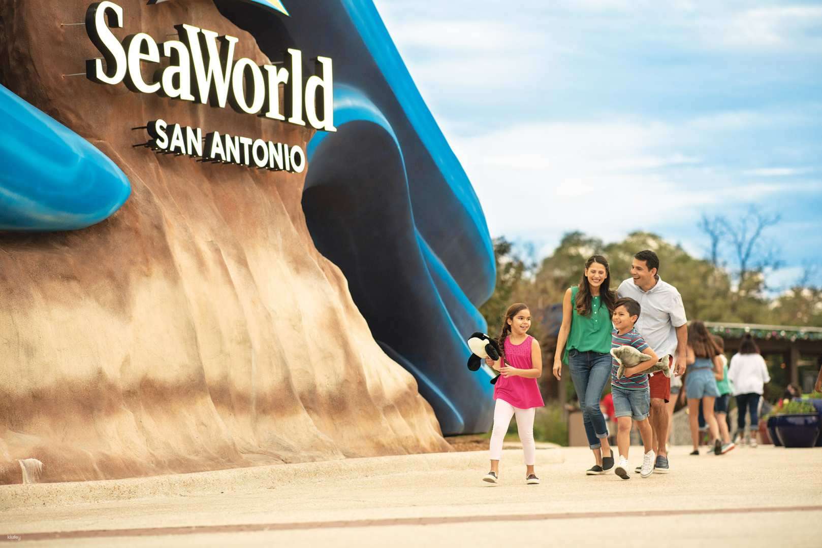 Aquatica San Antonio And SeaWorld San Antonio Admission Combo Ticket   Aquatica San Antonio And SeaWorld San Antonio Admission Combo Ticket E7cfb72f C703 45de 8c9e 8268936d5c68 