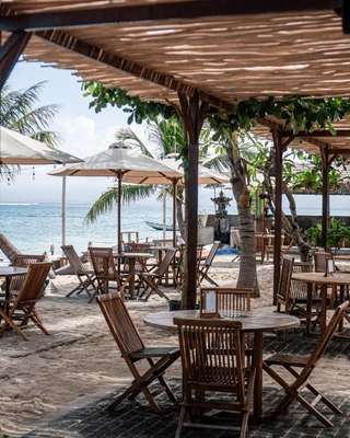 Arthamas Snack Bar Nusa Lembongan , Rp 117.000