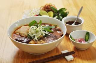 Hue Street Food Tour, 548.582 VND