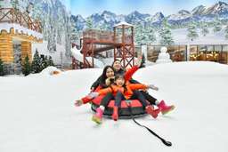 Trans Snow World Makassar, Rp 225.000