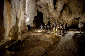 Chillagoe Caves & Outback 4WD Full Day Tour from Cairns 