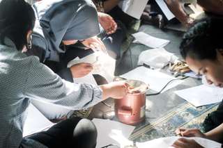 Having Fun Batik & Art, AU$10