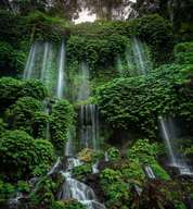 Wisata Air Terjun Benang Stokel dan Benang Kelambu