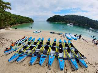 Kayaking Experience at Tanjung Aru Beach in Kota Kinabalu, ₱ 1,674.87