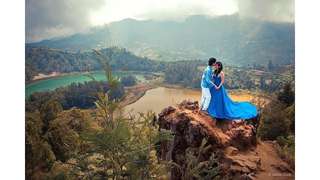 Paket honeymoon Dieng 2 hari 1 malam (start/finish : Jogja) by Buni Tours Jogja, Rp 7.345.000