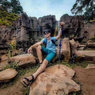 Trekking goa garunggang-leuwi asih by sentultrip.id, Rp 300.000