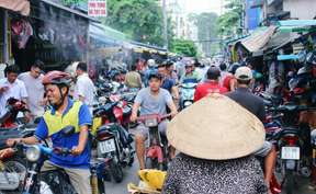  Local Markets in Ho Chi Minh City Motorbike Tour