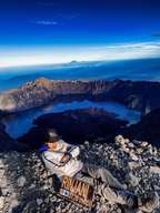 Climb Rinjani peak 3 days 2 nights