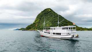 Open Trip 3D2N Sailing Komodo By Regular Phinisi, SGD 292