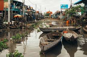 Tonle Sap half-day tour with free Hi-Tea at Shitamini hotel