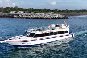 Fastboat Sanur - Gili Island Lombok by The Tanis Fast Cruise