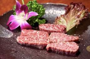 Nhà Hàng Thịt Nướng Gyuuou Phục Vụ Thịt Bò Wagyu Cao Cấp | Đặt Bàn Trực Tuyến | Okinawa, Nhật Bản