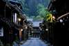 Bước vào thời kỳ Edo của Nhật Bản khi bạn tản bộ qua những con phố cổ ở Hida Takayama. (Khoảng 150 phút, kể cả giờ ăn trưa)