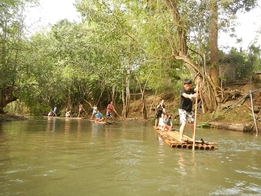 Enjoy Chiang Mai Bamboo Rafting Along the Mae Wang River 5