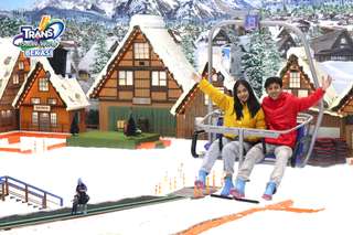 Trans Snow World Juanda Bekasi, Rp 200.000