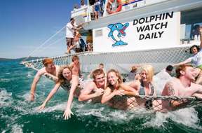 Dolphin Discovery Cruise โดย Moonshadow Cruises | พอร์ท สตีเฟ่นส์