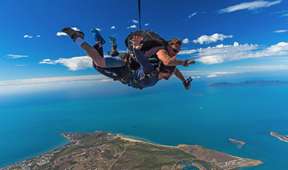 Airlie Beach Tandem Skydive Beach Landing Experience