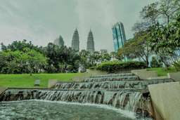 [Muslim-Friendly] Kuala Lumpur & Putrajaya Day Tour, Rp 838.412