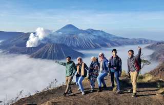 1D Open Trip Bromo Sunrise - Destinasi Lengkap, Rp 400.000