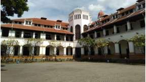 Tur Semarang 1 Hari Lawang Sewu, Sam poo kong, Kota Lama, Cimory