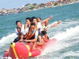 BANANA BOAT WATERSPORT (15 MINUTES/ 2 PAX), ₱ 1,308.20