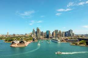 Sydney City and Bondi Beach Half Day Private Tour