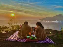 Tiket dan Guide mendaki Gunung Batur, Rp 65.000