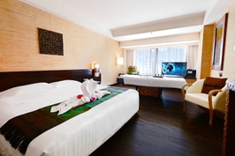 Regal Riverside Hotel|OM Spa|Thai Massage Spa Massage Service 5