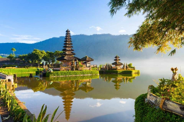 Sekumpul Waterfall & Temple Tour to Ulun Danu Bratan, Taman Ayun Temple & More 1