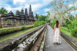 Sekumpul Waterfall & Temple Tour to Ulun Danu Bratan, Taman Ayun Temple & More 2