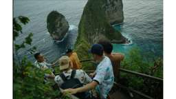 Peniday Land & Sea Tour - 2H1M, S$ 215