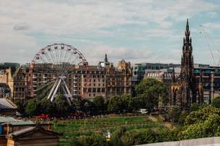 Welcome to Edinburgh Audio Guide: Discover It's History and Secrets