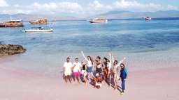 Sharing 1 day trip with wooden boat, Rp 900.000