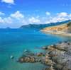 Tận hưởng làn nước biển xanh màu ngọc bích và trong vắt tại Côn Đảo
