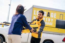 Ari (SANDBOX CLUB Cafe) - Airports Luggage Delivery Service by AIRPORTELs