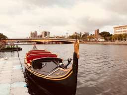 [Traveloka Exclusive] Gondola Tour in Love River | Kaohsiung, Taiwan