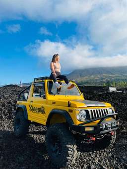 Mount Batur Black Lava & Black Sand Jeep Tour, Rp 267.000