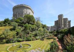 Windsor Castle and Stonehenge Tour from London, THB 3,769.00