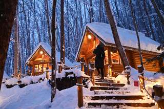 Hokkaido: Asahiyama Zoo, Biei Blue and Ningle Terrace 1-Day Tour (Hokkaido Line A), Rp 1.113.509