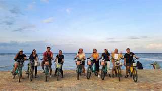 3 Hour Walking Tour: Dive into Bali's Hidden Treasures, RM 82