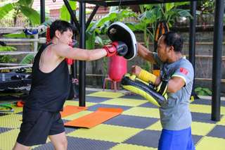 Muay Thai Class by Sor Dechapant Boxing Gym in Bangkok